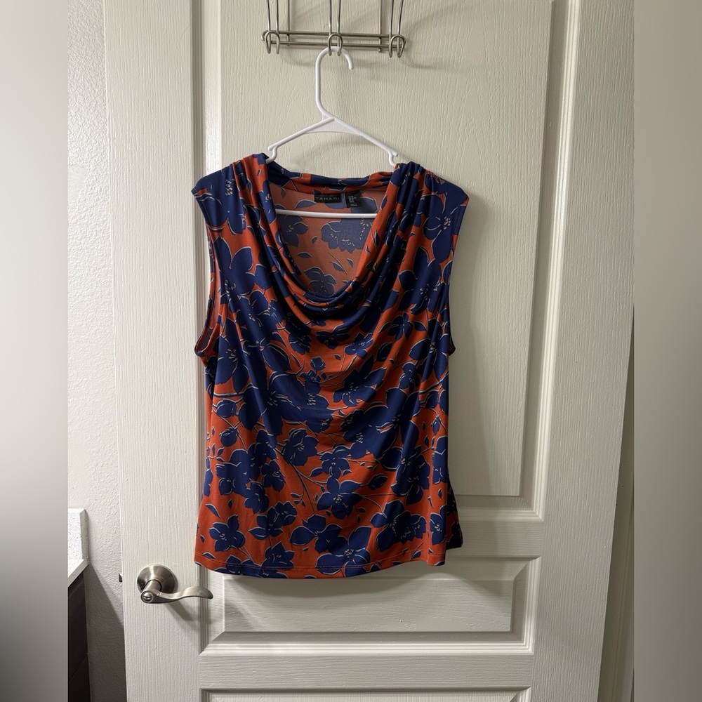 Tahari XL patterned orange and navy blouse